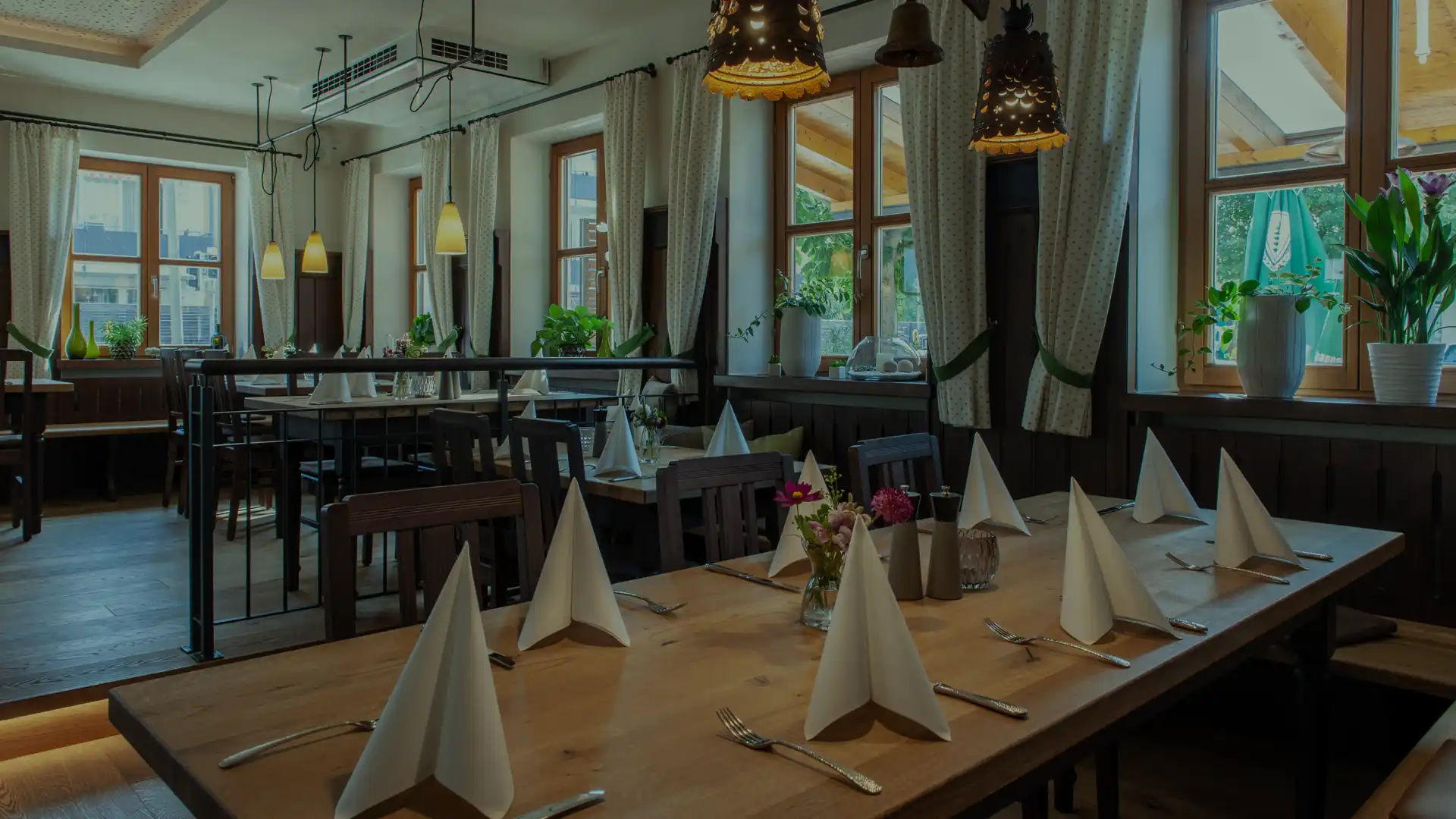 Gastraum des Drei Tannen Gasthauses in Moosburg